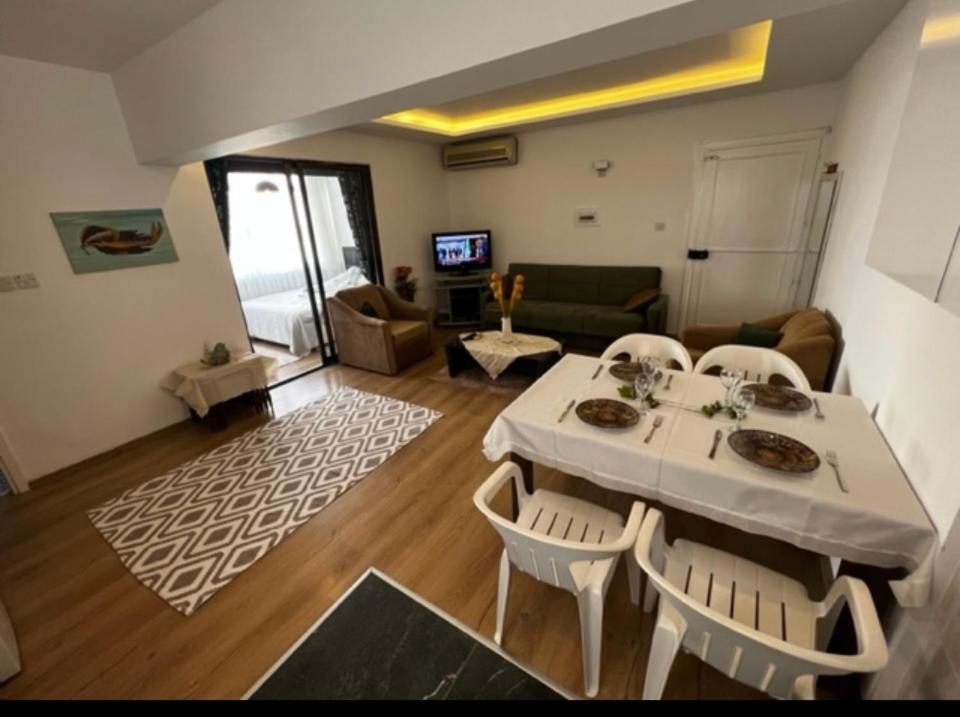 Girne Center 3 Rooms 150 M To Beach المظهر الخارجي الصورة